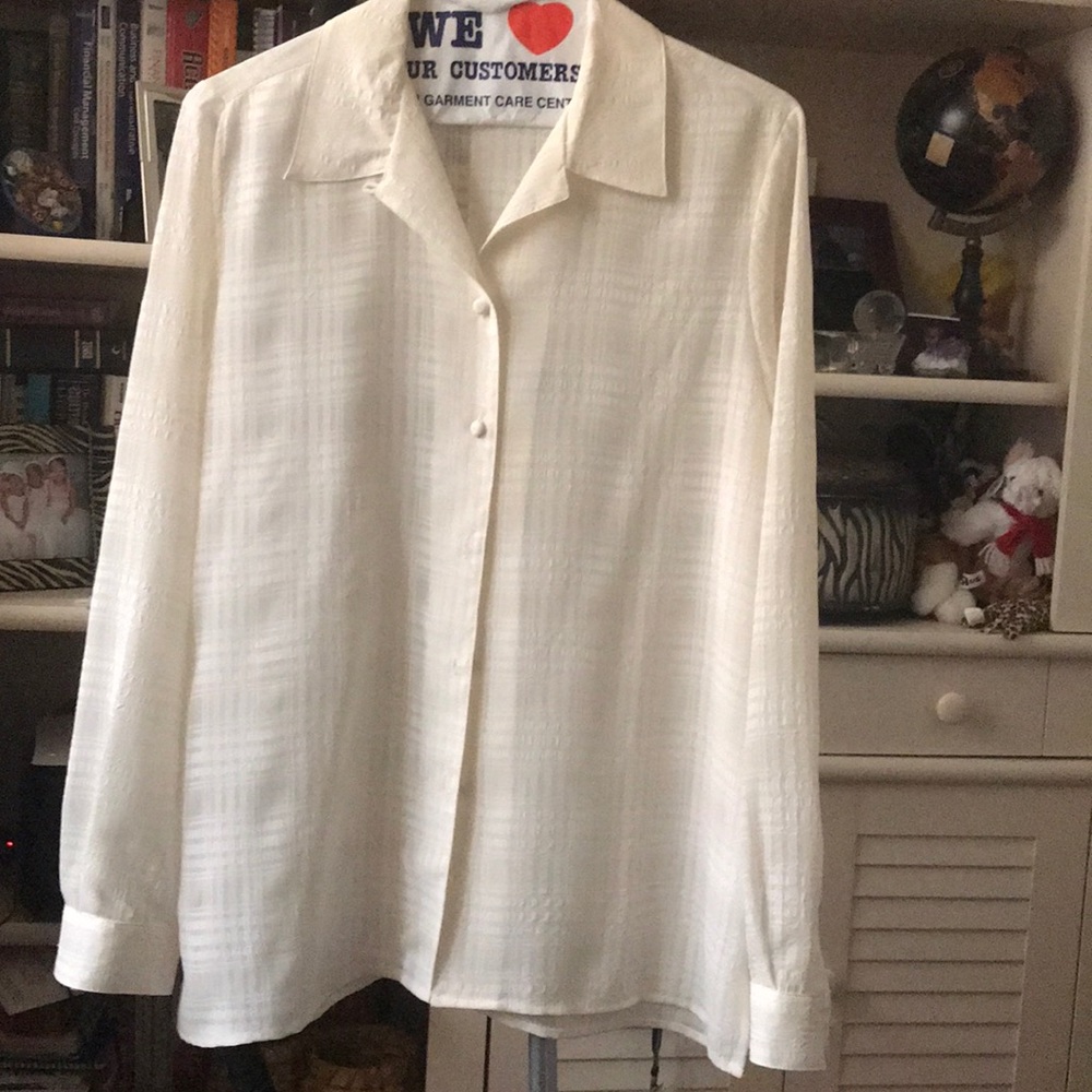 Liz Baker Button Down Blouse 14T cream color